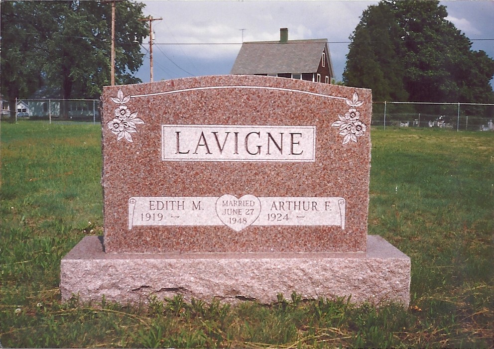 Headstone Spray Flowers Concordville PA 19331